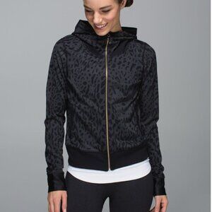 Women Lululemon Namaskar Hoodie Animal Swirl Deep Coal Black Size 6 Athleisure